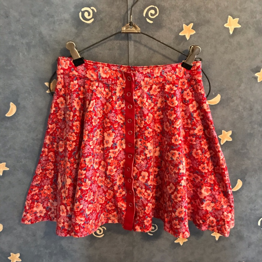 🌸Red and pink floral skirt🌸